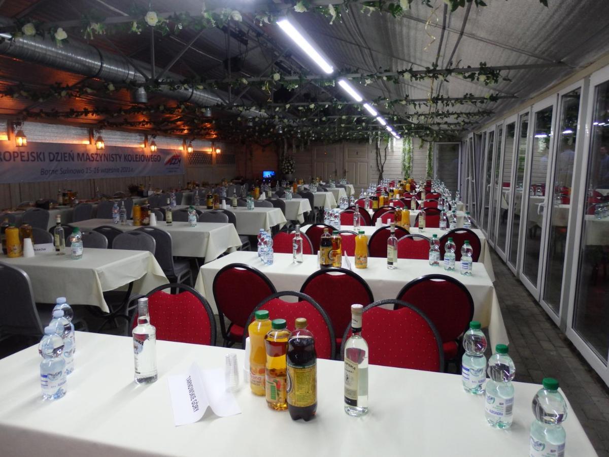 Gosciniec Borne Sulinowo - Byla Baza Wojskowa Hotel Екстериор снимка