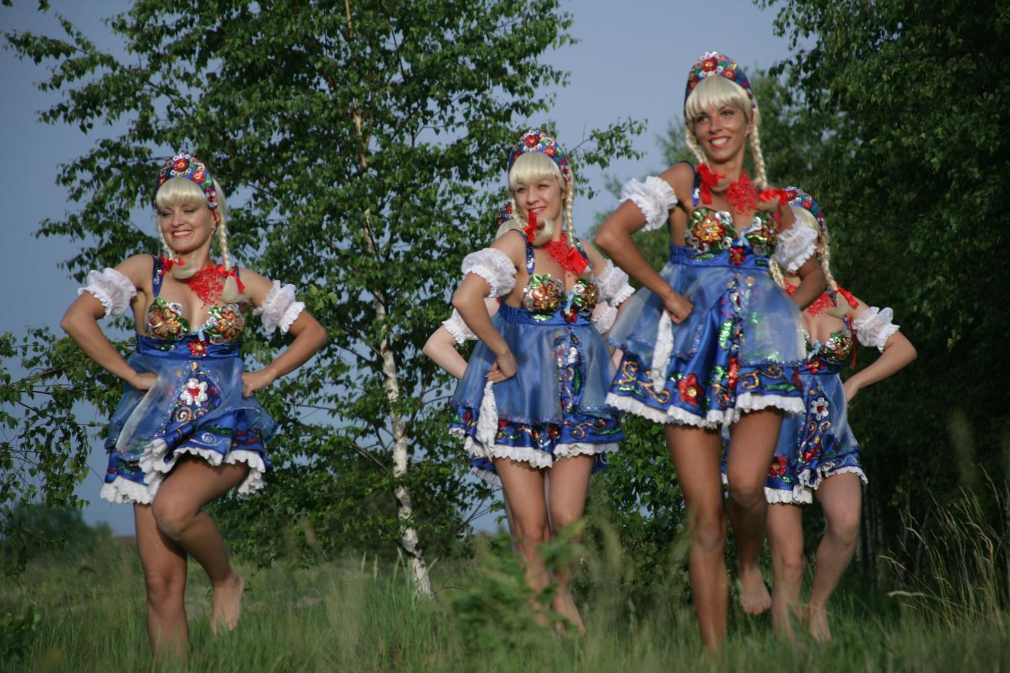 Gosciniec Borne Sulinowo - Byla Baza Wojskowa Hotel Екстериор снимка